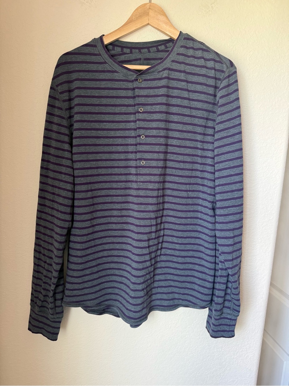 Lululemon Men’s Gray Purple Striped Long Sleeve Henley Shirt